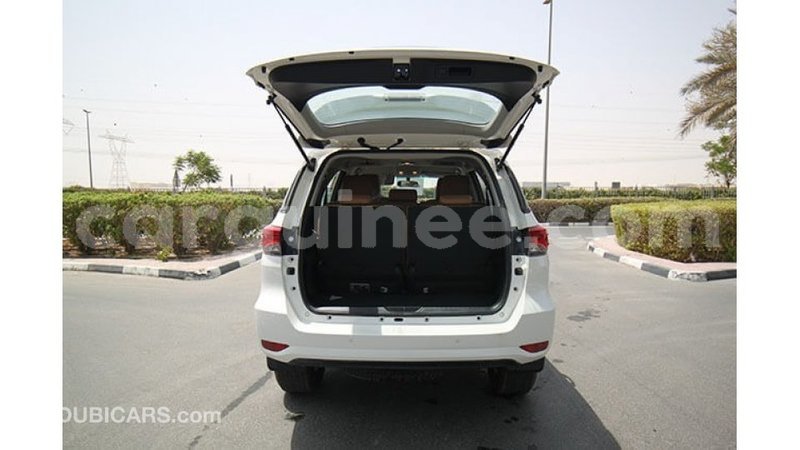 Big with watermark toyota fortuner conakry import dubai 4050