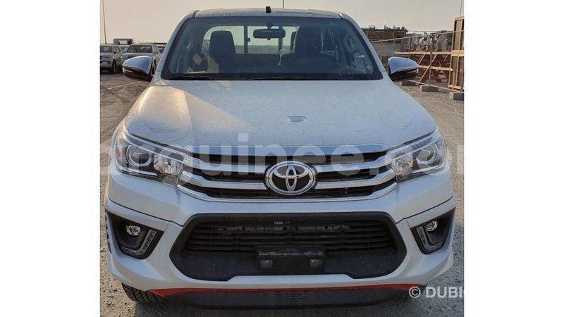 Big with watermark toyota hilux conakry import dubai 4051