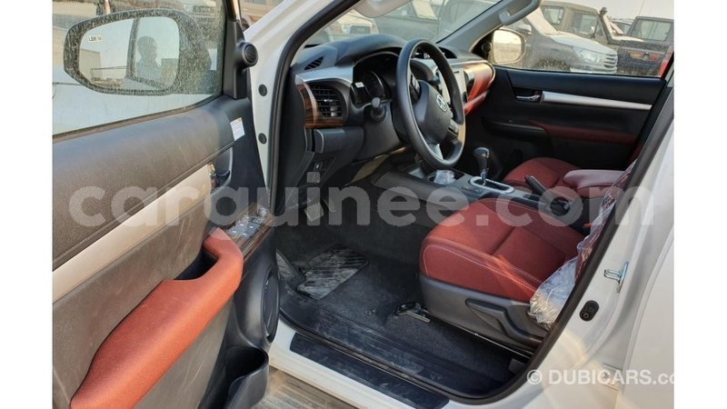 Big with watermark toyota hilux conakry import dubai 4051