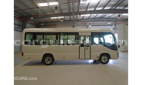 Acheter Import Voiture Abarth 595 Blanc à Import - Dubai, Conakry Acheter Import Voiture Abarth 595 Blanc à Import - Dubai, Conakry