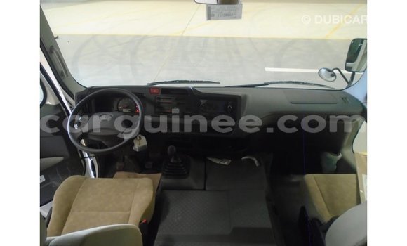 Acheter Import Voiture Abarth 595 Blanc à Import - Dubai, Conakry Acheter Import Voiture Abarth 595 Blanc à Import - Dubai, Conakry