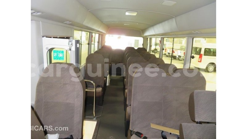 Big with watermark toyota coaster conakry import dubai 4057