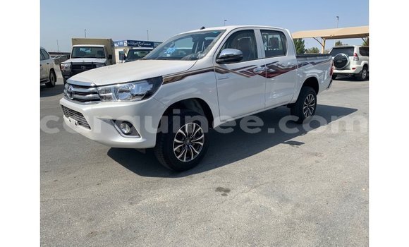 Buy Import Toyota Hilux White Car in Import - Dubai in Conakry Buy Import Toyota Hilux White Car in Import - Dubai in Conakry