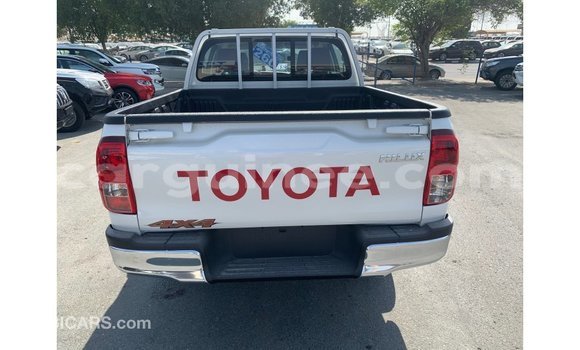 Buy Import Toyota Hilux White Car in Import - Dubai in Conakry Buy Import Toyota Hilux White Car in Import - Dubai in Conakry