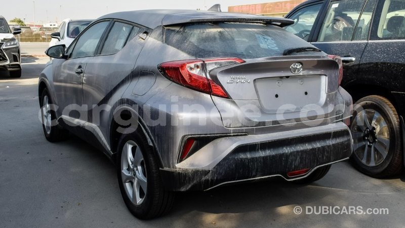 Big with watermark toyota c hr conakry import dubai 4072