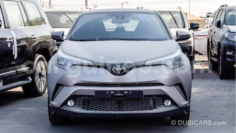 Big with watermark toyota c hr conakry import dubai 4072