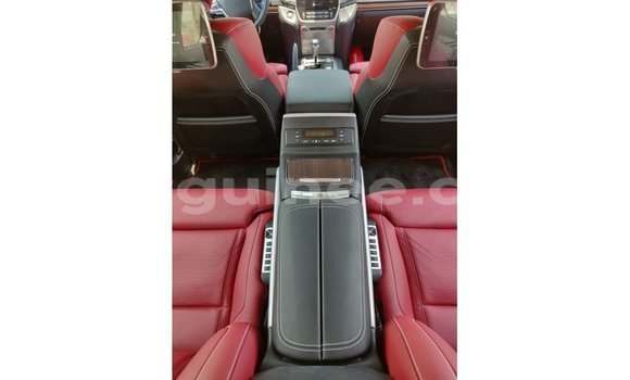 Acheter Import Voiture Toyota Land Cruiser Rouge à Import - Dubai, Conakry Acheter Import Voiture Toyota Land Cruiser Rouge à Import - Dubai, Conakry