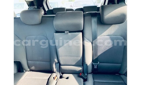 Buy Import Hyundai Santa Fe White Car in Import - Dubai in Conakry Buy Import Hyundai Santa Fe White Car in Import - Dubai in Conakry