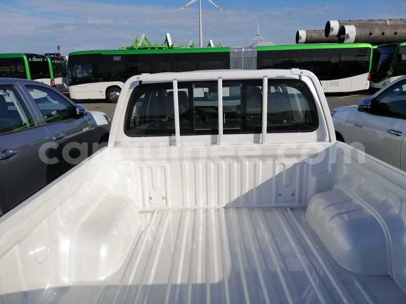 Big with watermark toyota hilux conakry import dubai 4080