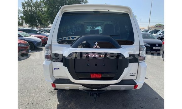 Buy Import Mitsubishi Pajero White Car in Import - Dubai in Conakry Buy Import Mitsubishi Pajero White Car in Import - Dubai in Conakry