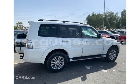 Buy Import Mitsubishi Pajero White Car in Import - Dubai in Conakry Buy Import Mitsubishi Pajero White Car in Import - Dubai in Conakry