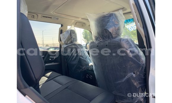 Buy Import Mitsubishi Pajero White Car in Import - Dubai in Conakry Buy Import Mitsubishi Pajero White Car in Import - Dubai in Conakry