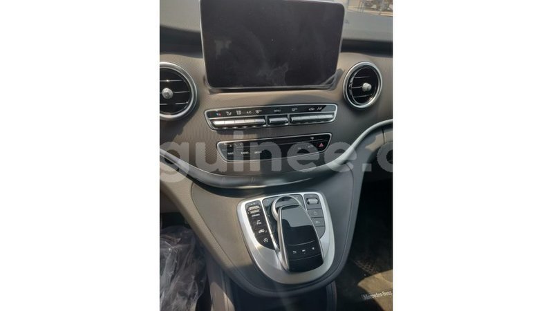 Big with watermark mercedes benz 250 conakry import dubai 4089