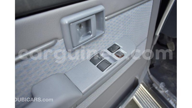 Big with watermark toyota land cruiser conakry import dubai 4093