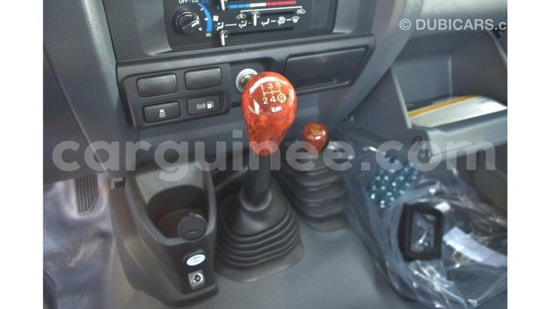 Big with watermark toyota land cruiser conakry import dubai 4093