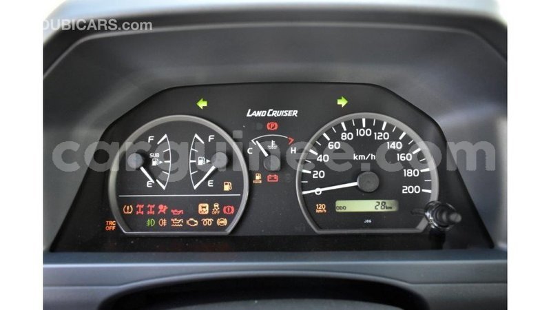 Big with watermark toyota land cruiser conakry import dubai 4093
