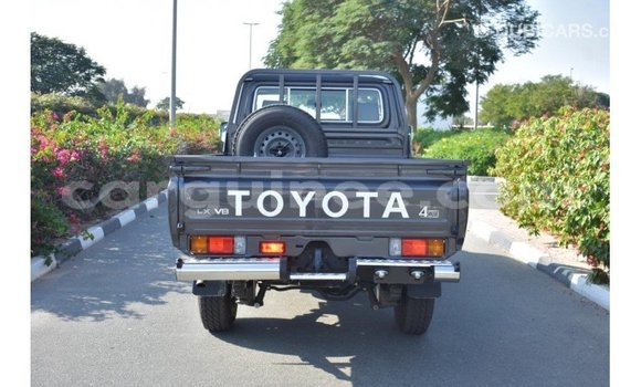 Buy Import Toyota Land Cruiser Other Car in Import - Dubai in Conakry Buy Import Toyota Land Cruiser Other Car in Import - Dubai in Conakry