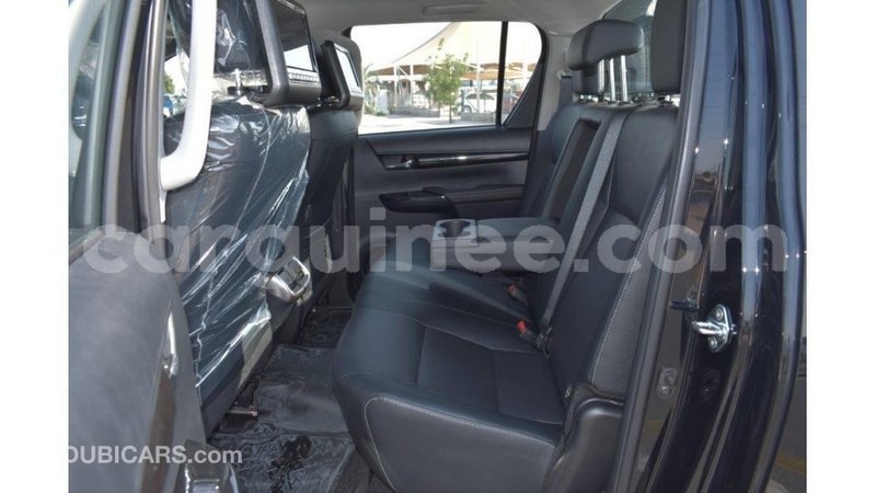 Big with watermark toyota hilux conakry import dubai 4094