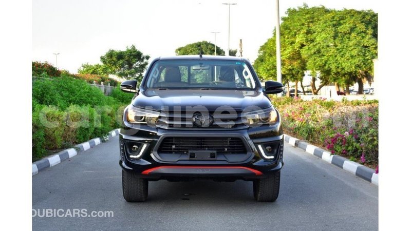 Big with watermark toyota hilux conakry import dubai 4096