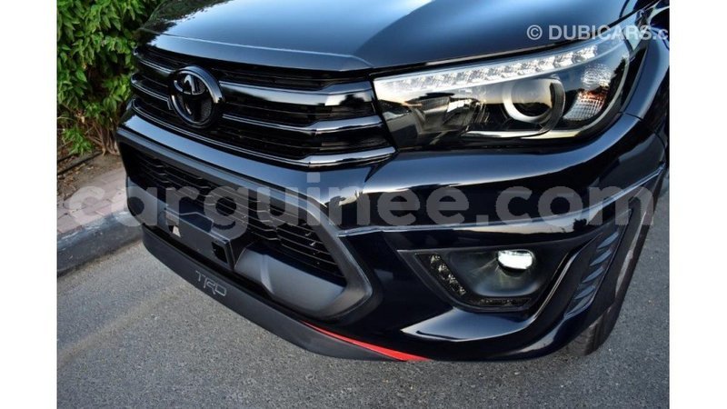 Big with watermark toyota hilux conakry import dubai 4096