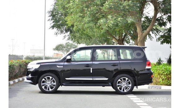 Buy Import Toyota Land Cruiser Black Car in Import - Dubai in Conakry Buy Import Toyota Land Cruiser Black Car in Import - Dubai in Conakry