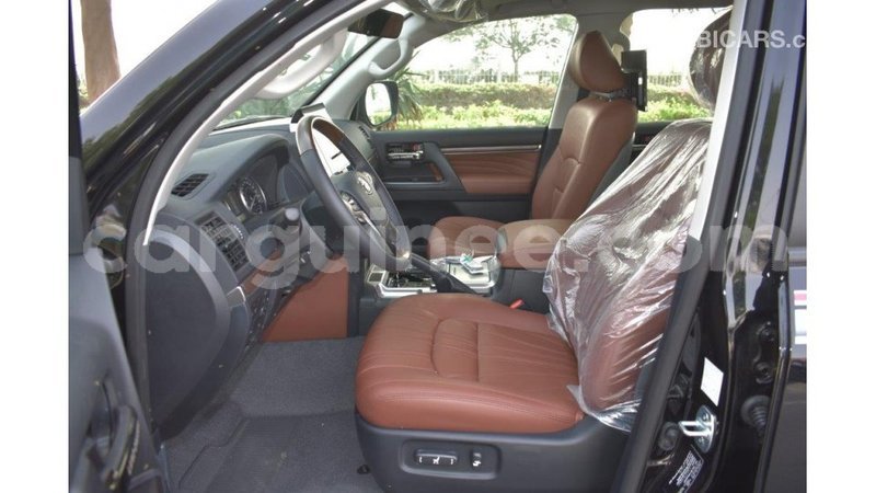 Big with watermark toyota land cruiser conakry import dubai 4098