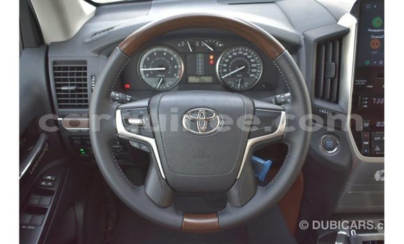 Buy Import Toyota Land Cruiser Black Car in Import - Dubai in Conakry Buy Import Toyota Land Cruiser Black Car in Import - Dubai in Conakry