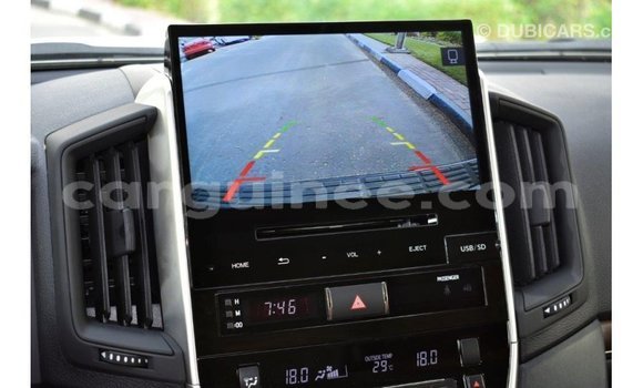 Buy Import Toyota Land Cruiser Black Car in Import - Dubai in Conakry Buy Import Toyota Land Cruiser Black Car in Import - Dubai in Conakry