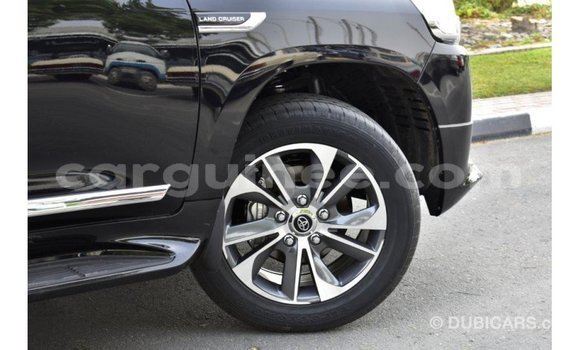 Buy Import Toyota Land Cruiser Black Car in Import - Dubai in Conakry Buy Import Toyota Land Cruiser Black Car in Import - Dubai in Conakry