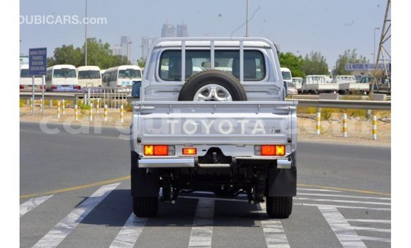 Buy Import Toyota Land Cruiser Other Car in Import - Dubai in Conakry Buy Import Toyota Land Cruiser Other Car in Import - Dubai in Conakry