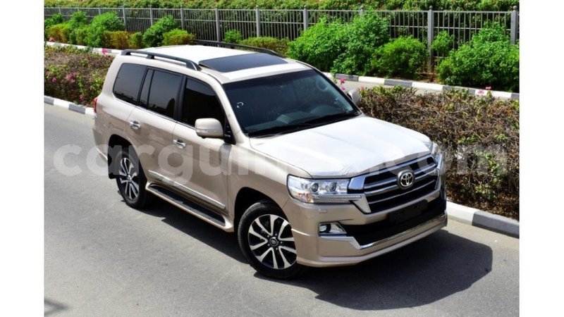 Big with watermark toyota land cruiser conakry import dubai 4101