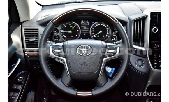 Buy Import Toyota Land Cruiser Other Car in Import - Dubai in Conakry Buy Import Toyota Land Cruiser Other Car in Import - Dubai in Conakry