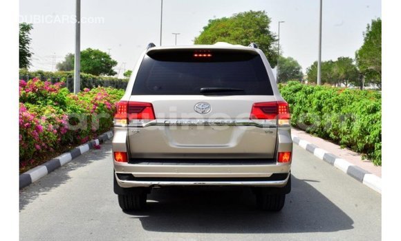 Buy Import Toyota Land Cruiser Other Car in Import - Dubai in Conakry Buy Import Toyota Land Cruiser Other Car in Import - Dubai in Conakry