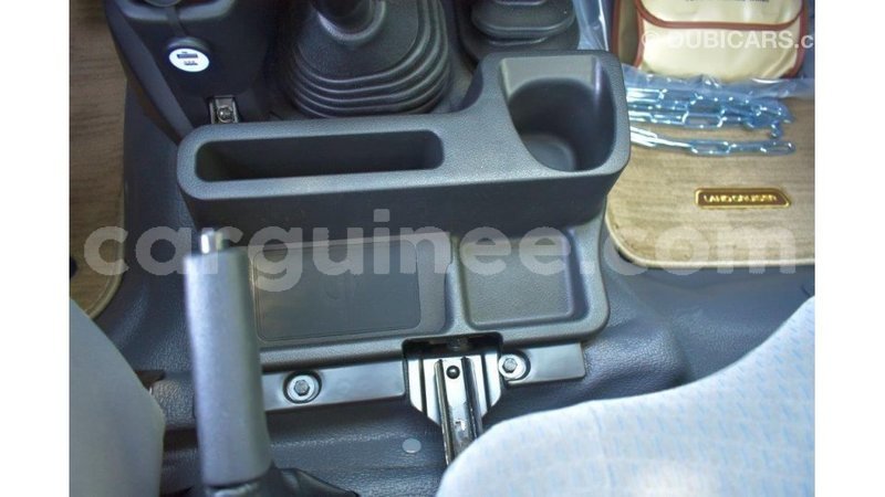 Big with watermark toyota land cruiser conakry import dubai 4102