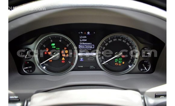 Buy Import Toyota Land Cruiser White Car in Import - Dubai in Conakry Buy Import Toyota Land Cruiser White Car in Import - Dubai in Conakry