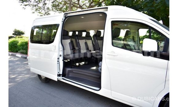Buy Import Toyota Hiace White Car in Import - Dubai in Conakry Buy Import Toyota Hiace White Car in Import - Dubai in Conakry