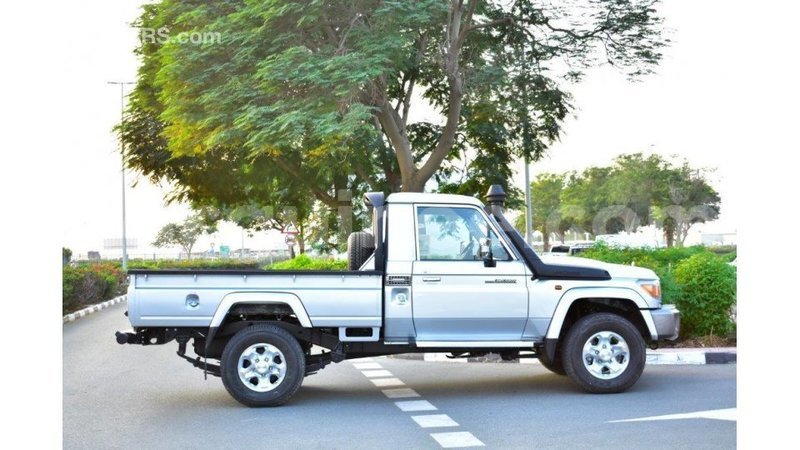 Big with watermark toyota land cruiser conakry import dubai 4107