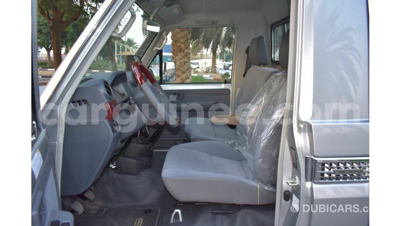 Big with watermark toyota land cruiser conakry import dubai 4107