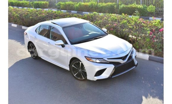 Buy Import Toyota Camry White Car in Import - Dubai in Conakry Buy Import Toyota Camry White Car in Import - Dubai in Conakry