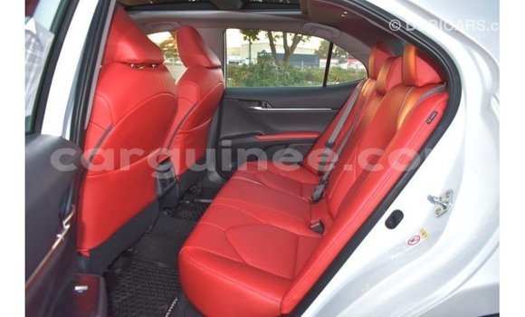 Buy Import Toyota Camry White Car in Import - Dubai in Conakry Buy Import Toyota Camry White Car in Import - Dubai in Conakry