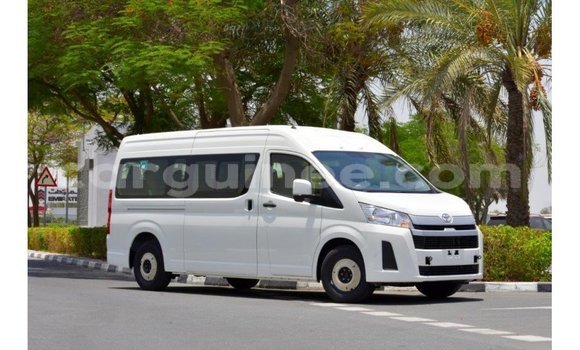 Buy Import Toyota Hiace White Car in Import - Dubai in Conakry Buy Import Toyota Hiace White Car in Import - Dubai in Conakry
