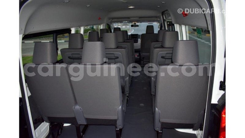 Big with watermark toyota hiace conakry import dubai 4111