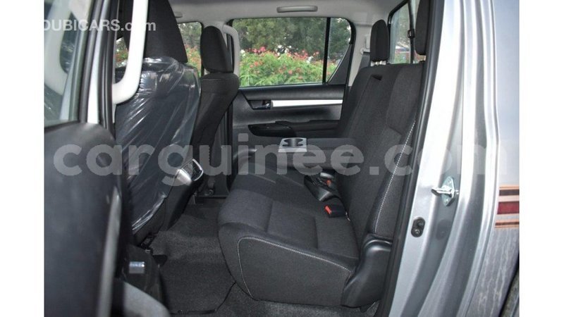 Big with watermark toyota hilux conakry import dubai 4113