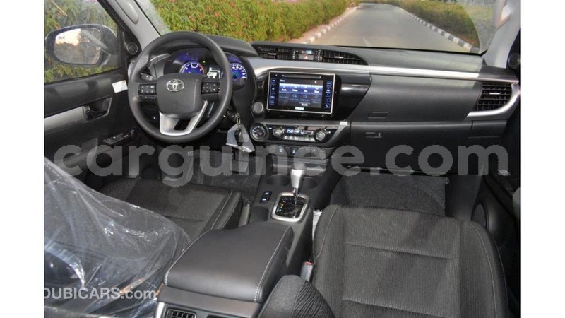 Big with watermark toyota hilux conakry import dubai 4113