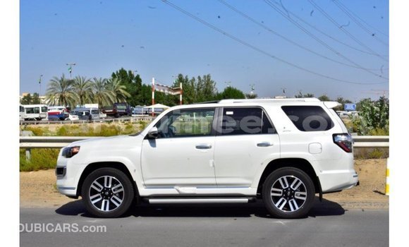 Buy Import Toyota 4Runner White Car in Import - Dubai in Conakry Buy Import Toyota 4Runner White Car in Import - Dubai in Conakry