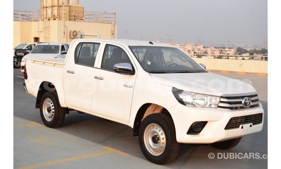 Buy Import Toyota Hilux White Car in Import - Dubai in Conakry Buy Import Toyota Hilux White Car in Import - Dubai in Conakry