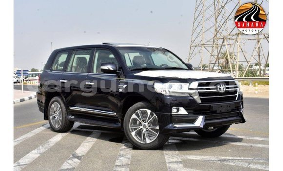 Buy Import Toyota Land Cruiser Black Car in Import - Dubai in Conakry Buy Import Toyota Land Cruiser Black Car in Import - Dubai in Conakry
