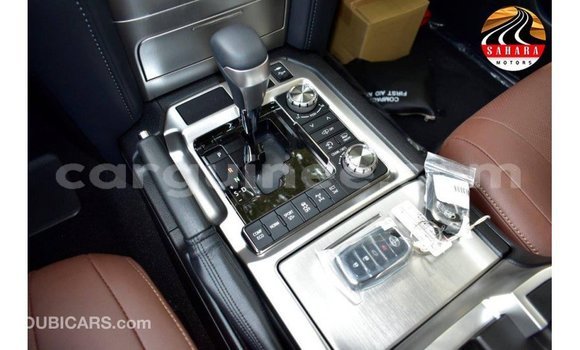 Buy Import Toyota Land Cruiser Black Car in Import - Dubai in Conakry Buy Import Toyota Land Cruiser Black Car in Import - Dubai in Conakry