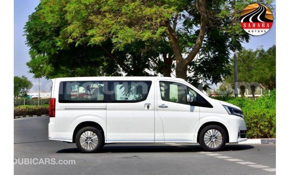 Buy Import Toyota Granvia White Car in Import - Dubai in Conakry Buy Import Toyota Granvia White Car in Import - Dubai in Conakry