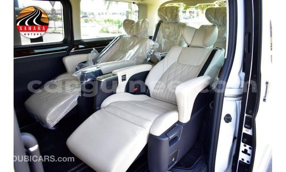 Buy Import Toyota Granvia White Car in Import - Dubai in Conakry Buy Import Toyota Granvia White Car in Import - Dubai in Conakry